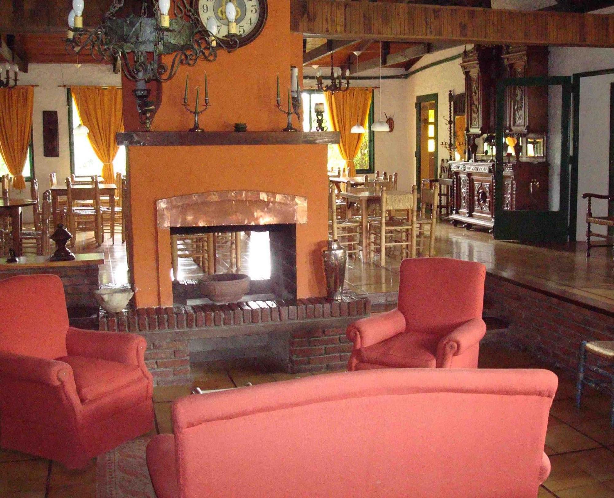 "La Loma" - Vieja Casona Aparthotel Ел Калафате Екстериор снимка