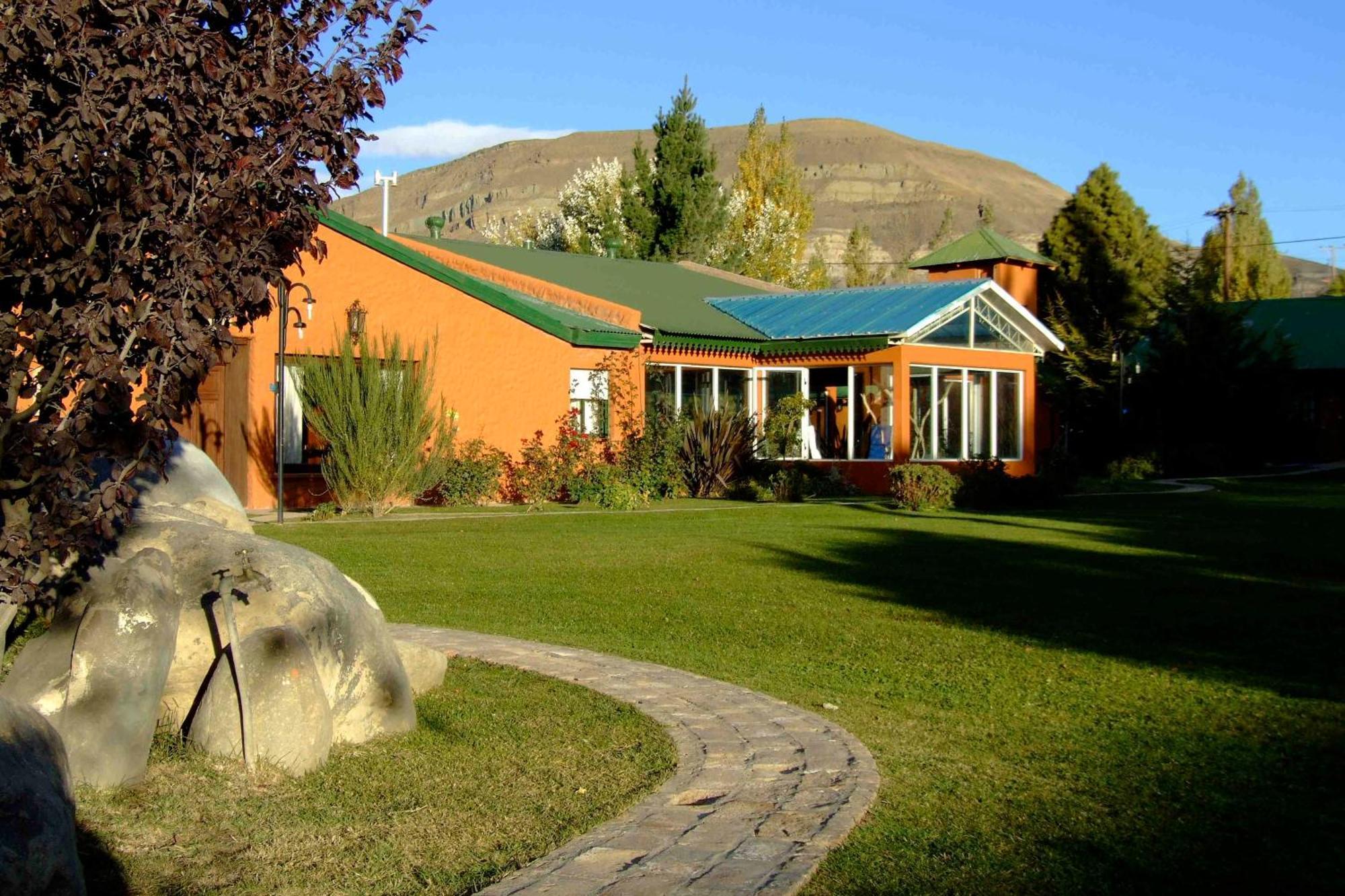 "La Loma" - Vieja Casona Aparthotel Ел Калафате Екстериор снимка